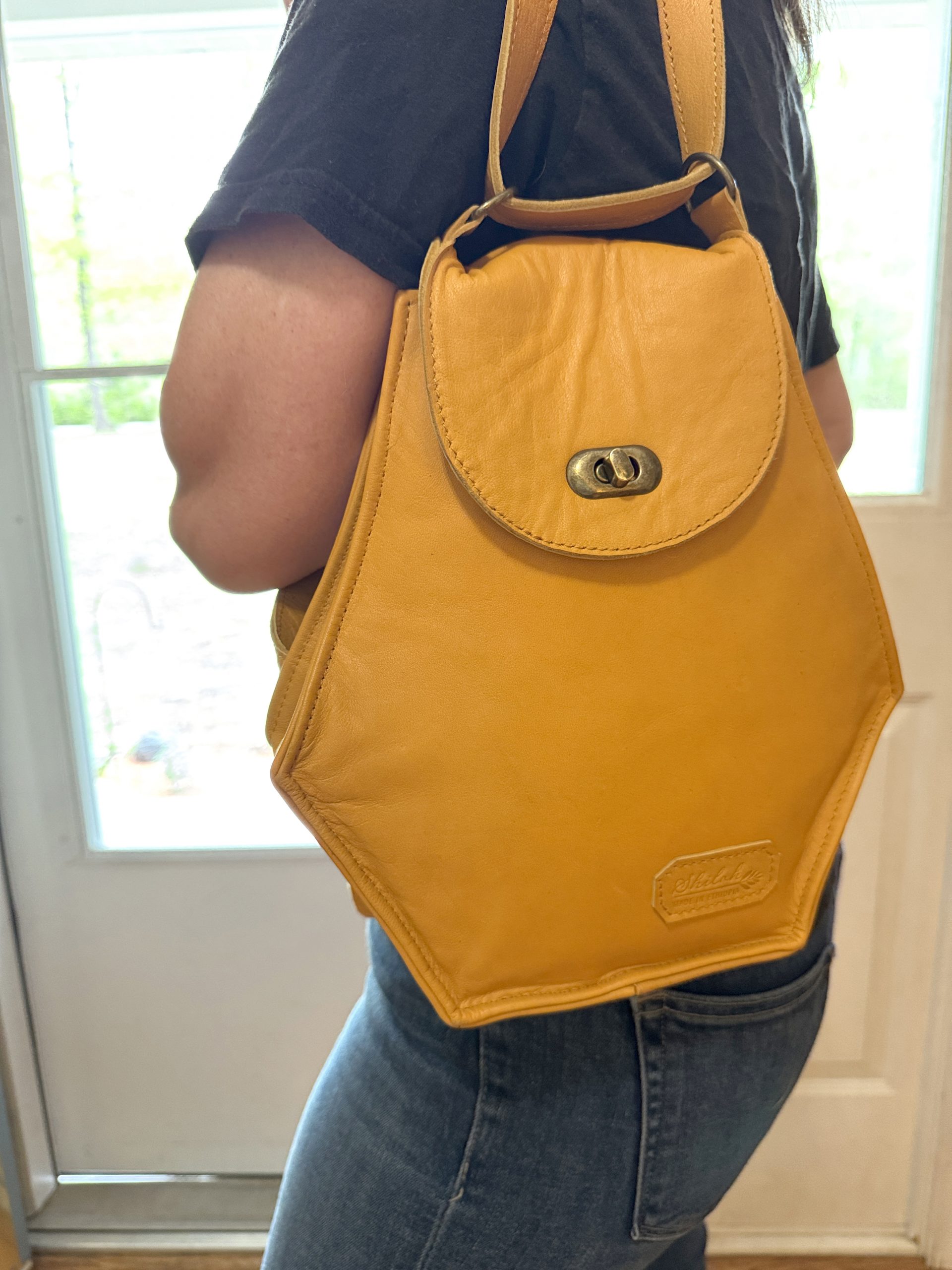 Tamar – Three-way Convertible Bag - Image 11